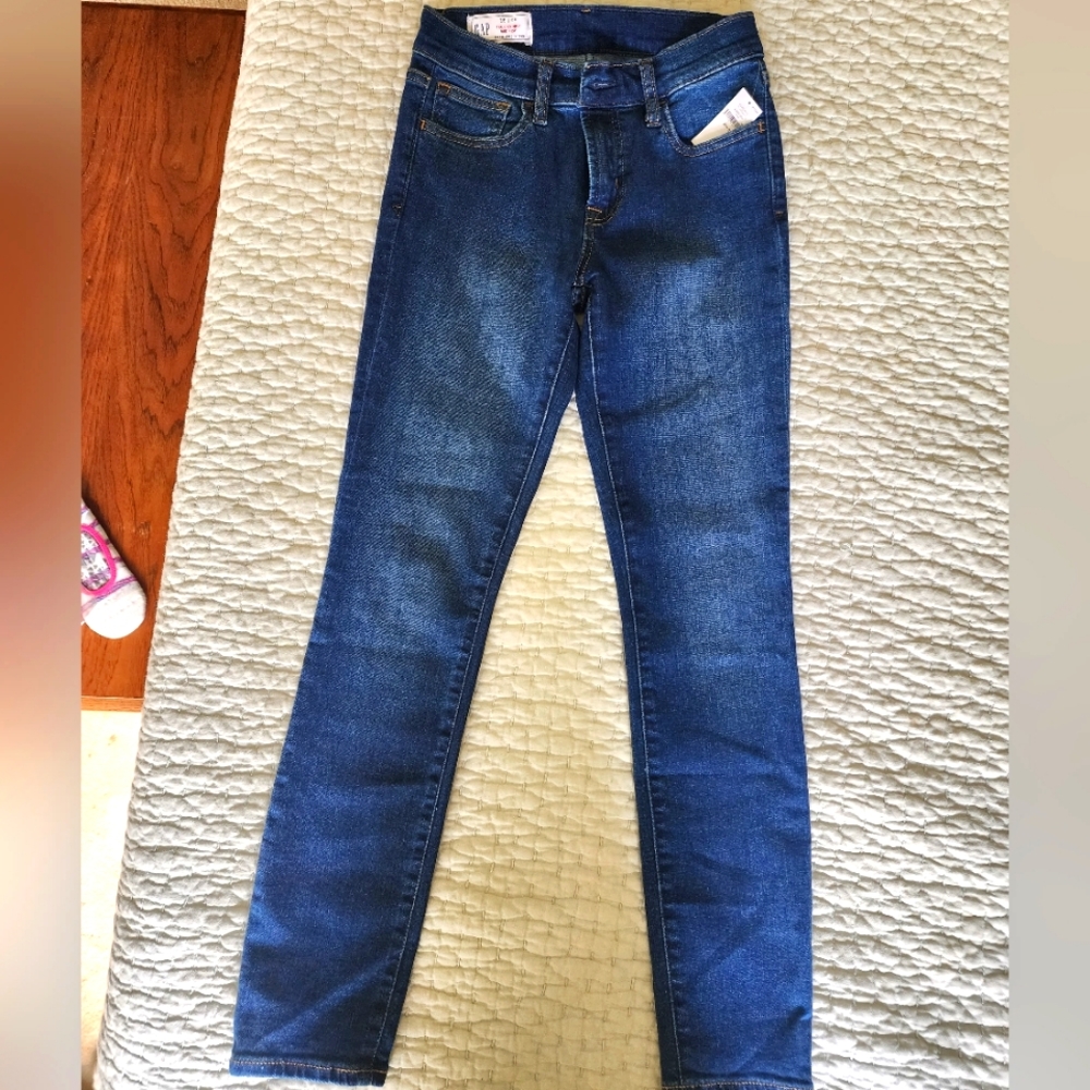 NWT Womens GAP denim True skinny, Mid rise Size 0 regular / 25
